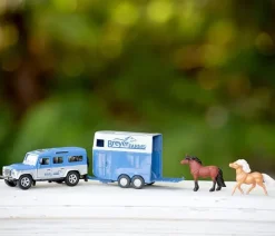 Breyer Toys<Farms Land Rover and Tag-A-Long Trailer