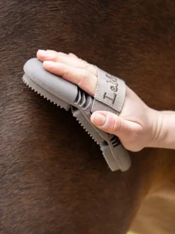 LeMieux Grooming Kits & Bags|Brushes<Flexi Brushes SS24