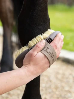 LeMieux Grooming Kits & Bags|Brushes<Flexi Brushes SS24