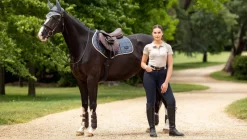 LeMieux Saddlepads & Numnahs<Loire Classic Close Contact Square SS24