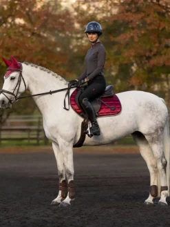 LeMieux Saddlepads & Numnahs<Loire Satin Classic Close Contact Square AW24