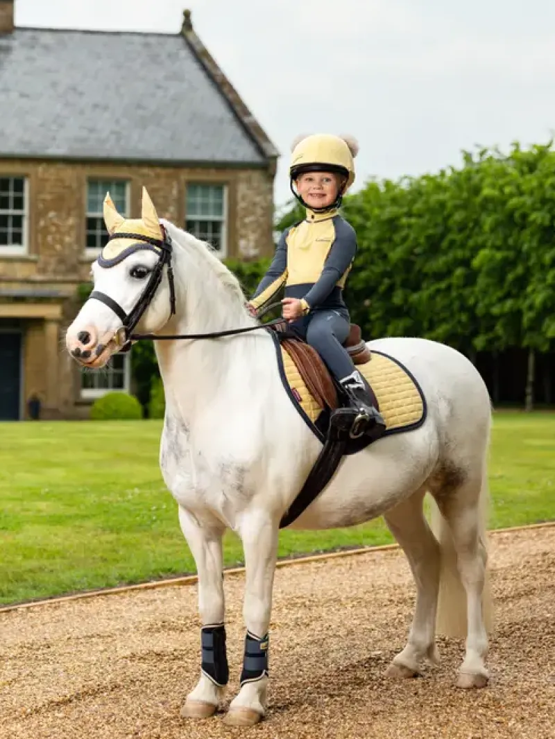 LeMieux Saddlepads & Numnahs<Mini Suede Close Contact Square SS25