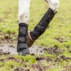 LeMieux Stable & Turnout Boots<Pro Turnout Boots